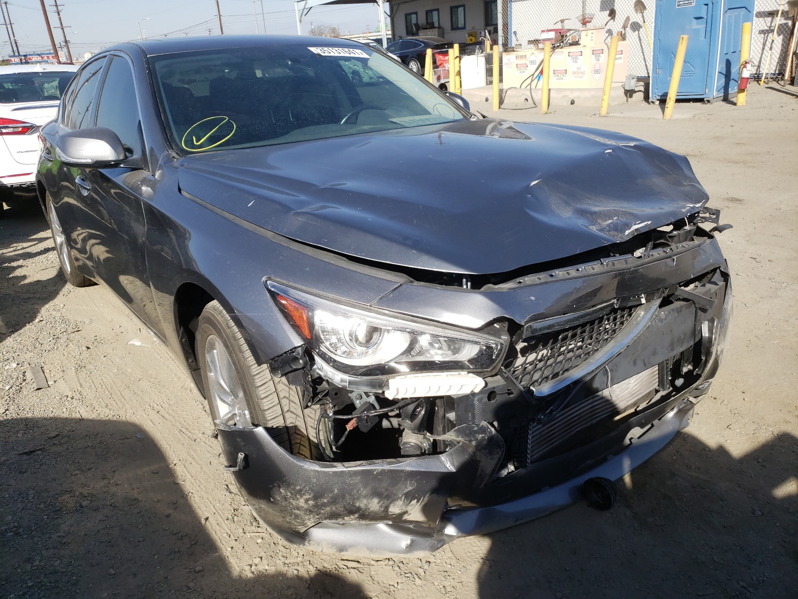 Infiniti Q50 base (2017)
