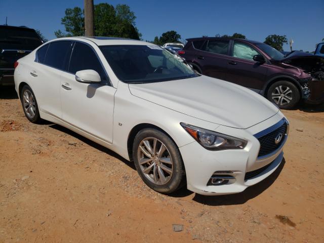 Infiniti Q50 base (2015)