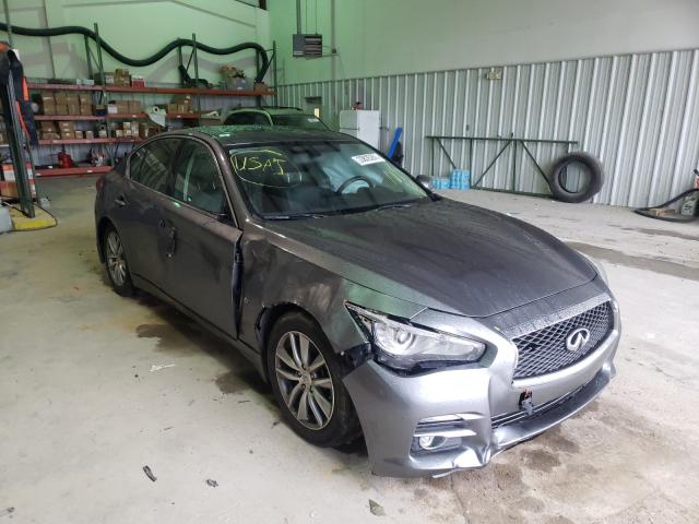 Infiniti Q50 base (2015)