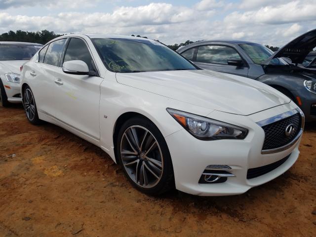 Infiniti Q50 base (2015)