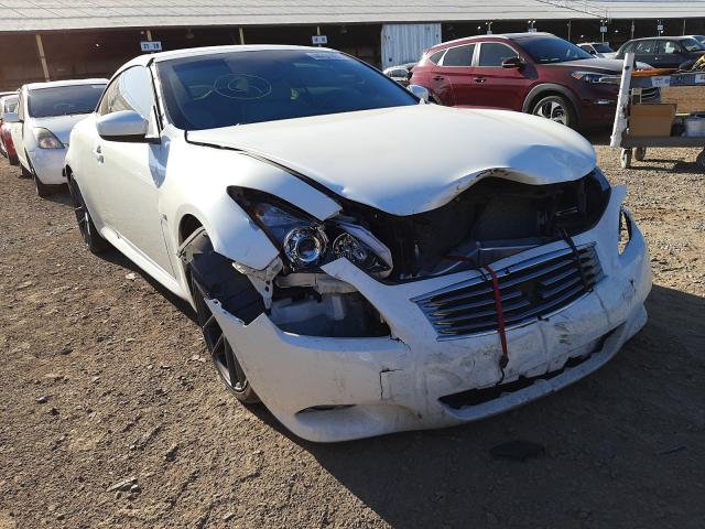 Infiniti Q60 base (2015)