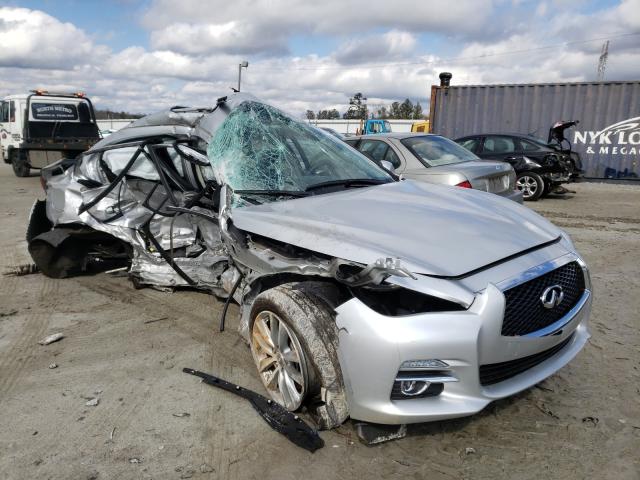 Infiniti Q50 base (2015)