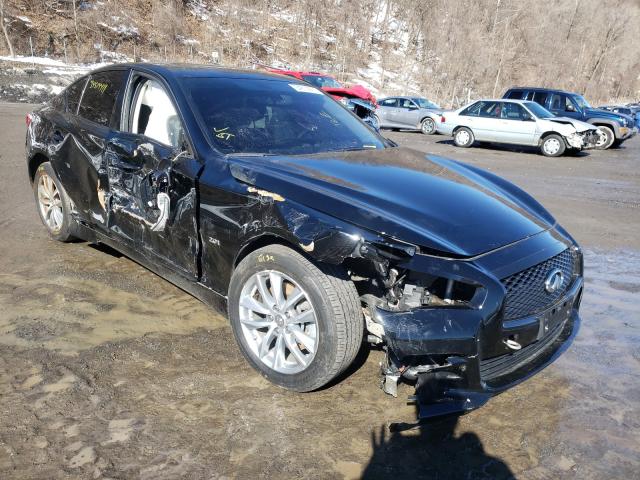 Infiniti Q50 base (2017)