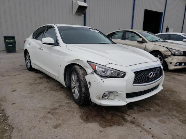 Infiniti Q50 base (2015)
