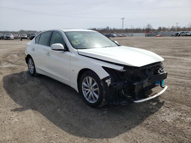 Infiniti Q50 base (2015)