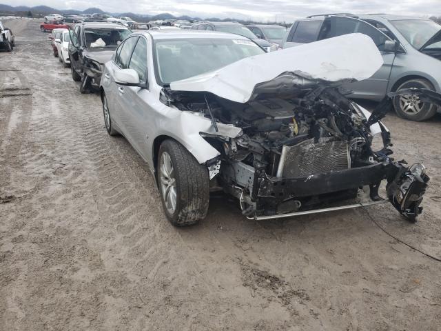 Infiniti Q50 base (2014)