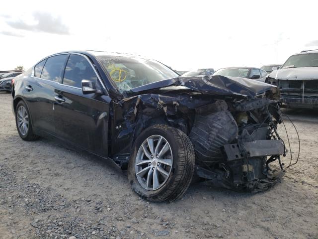 Infiniti Q50 base (2014)