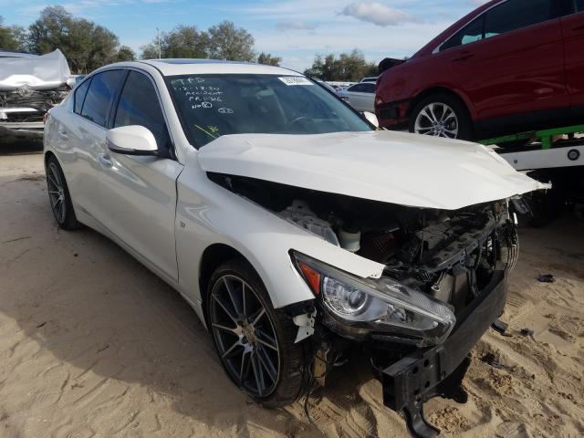 Infiniti Q50 base (2015)