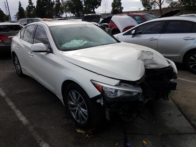 Infiniti Q50 base (2016)