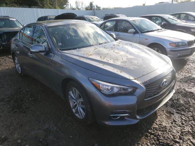 Infiniti Q50 base (2015)