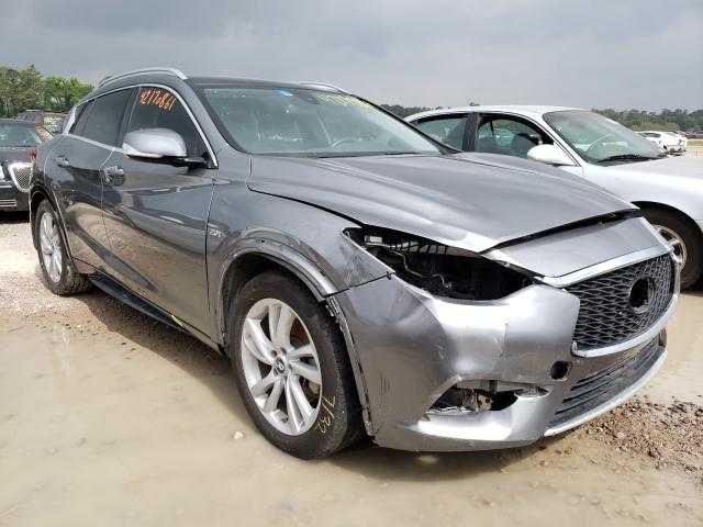 Infiniti Qx30 base (2018)