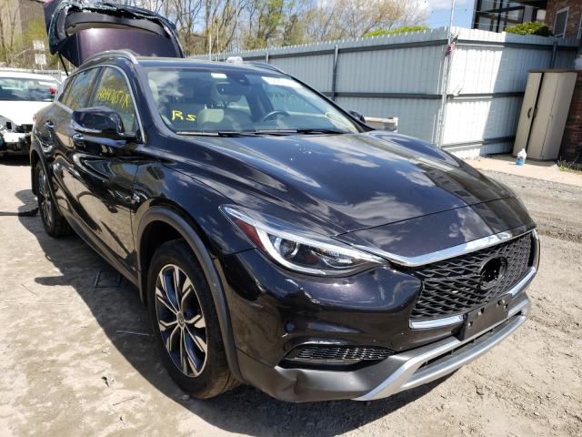 Infiniti Qx30 pure (2018)