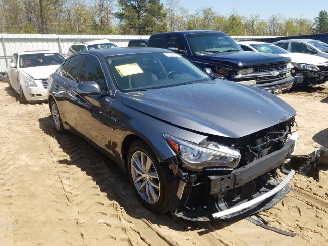 Infiniti Q50 base (2015)