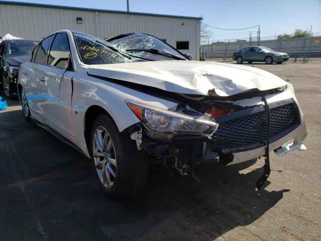 Infiniti Q50 base (2015)