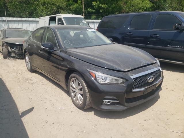 Infiniti Q50 base (2016)
