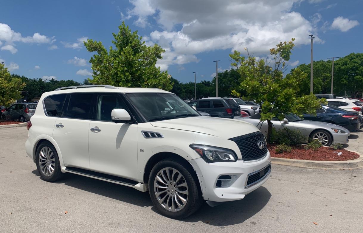 Infiniti Qx80 base (2017)