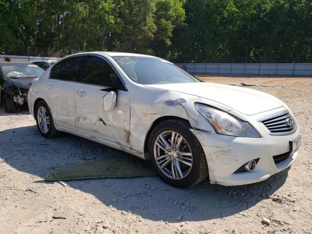 Infiniti G25 base (2012)
