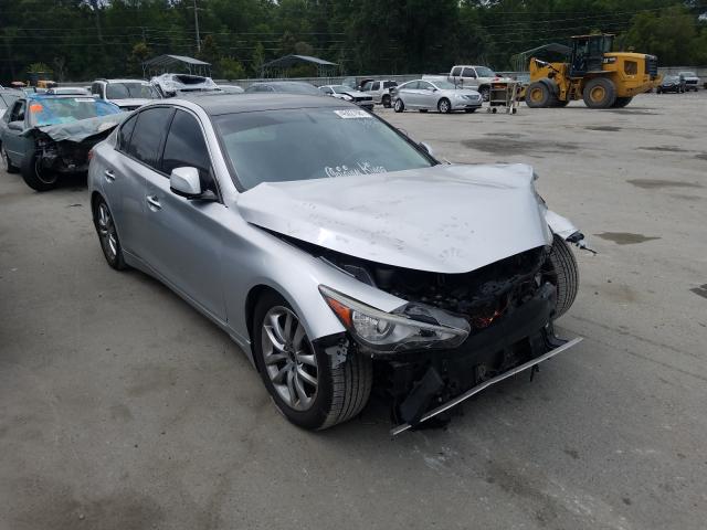 Infiniti Q50 base (2014)