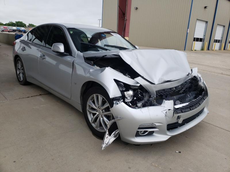 Infiniti Q50 base (2015)