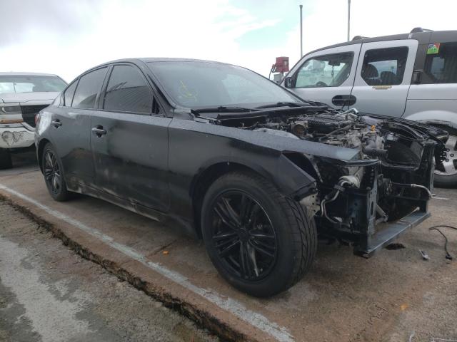 Infiniti Q50 base (2015)