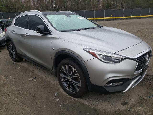 Infiniti Qx30 base (2018)