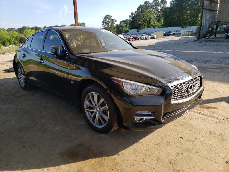 Infiniti Q50 base (2017)