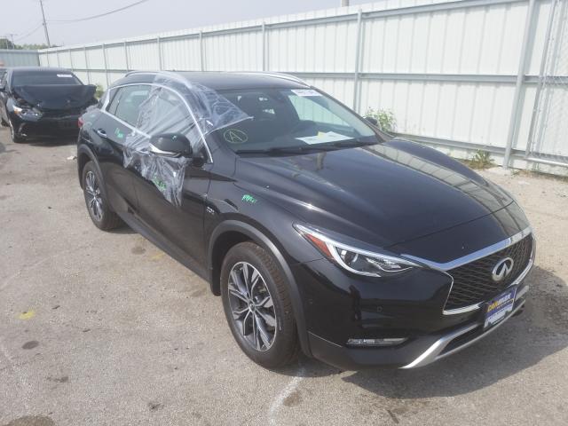Infiniti Qx30 base (2018)