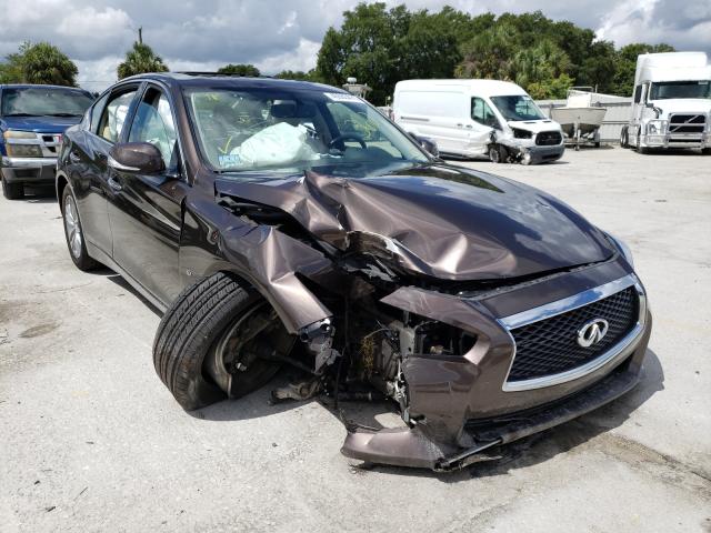 Infiniti Q50 base (2015)
