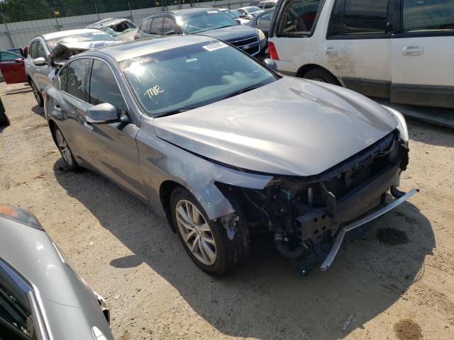 Infiniti Q50 base (2016)