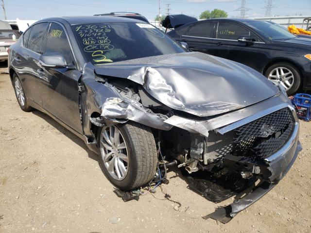 Infiniti Q50 base (2015)