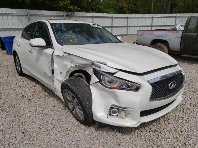 Infiniti Q50 base (2015)