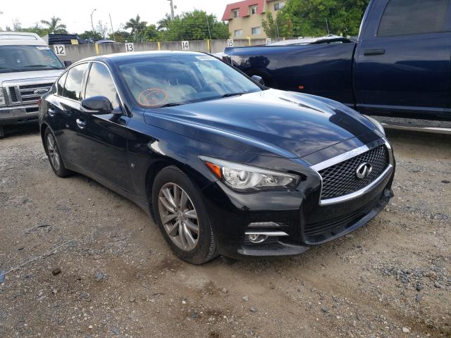 Infiniti Q50 base (2015)