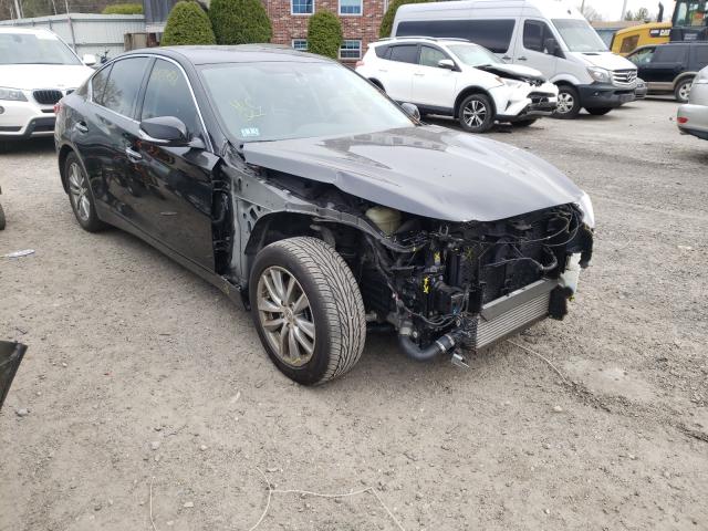 Infiniti Q50 base (2016)