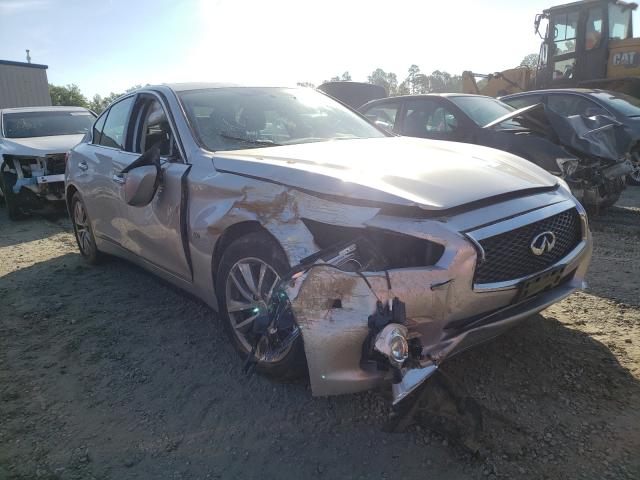 Infiniti Q50 base (2017)