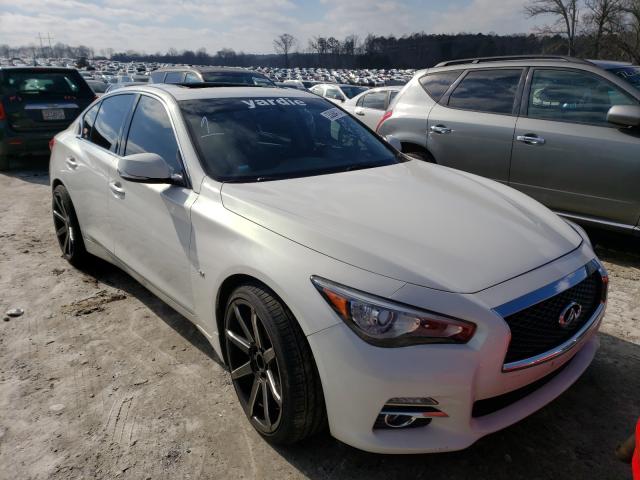 Infiniti Q50 base (2015)