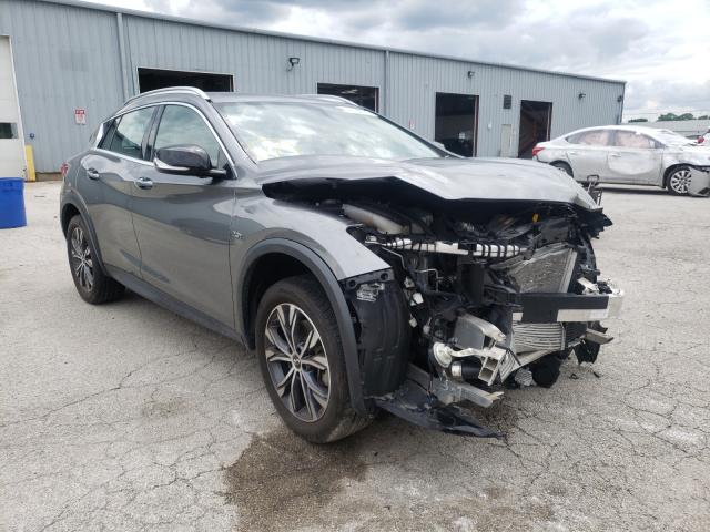 Infiniti Qx30 base (2018)