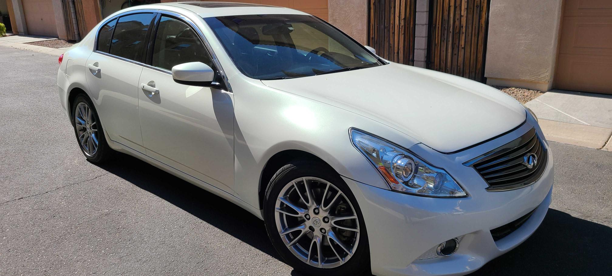 Infiniti G37 sedan (2011)
