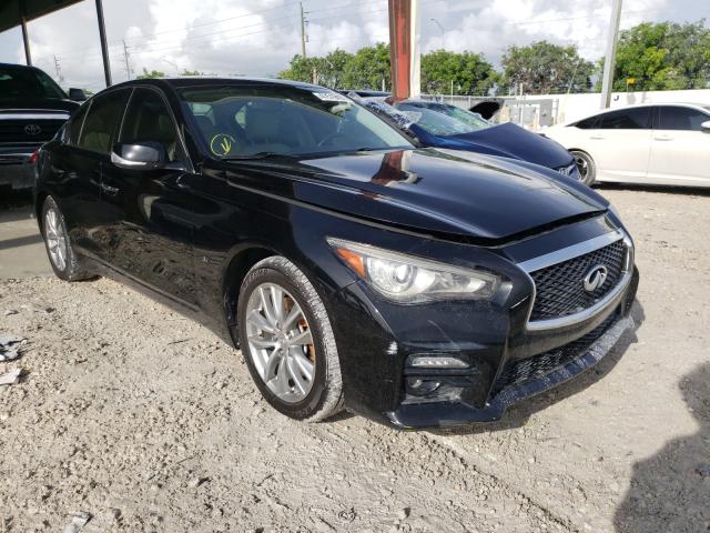 Infiniti Q50 base (2014)
