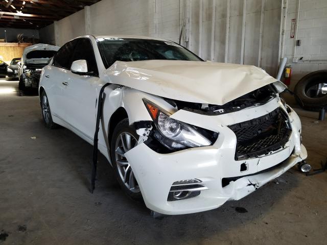 Infiniti Q50 base (2014)