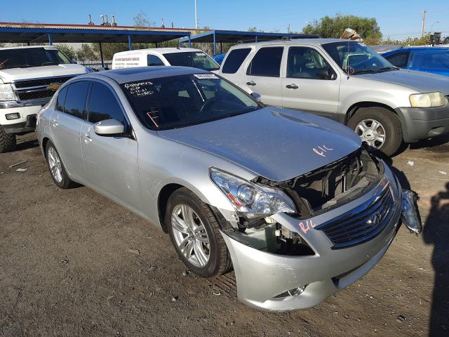 Infiniti G25 base (2012)