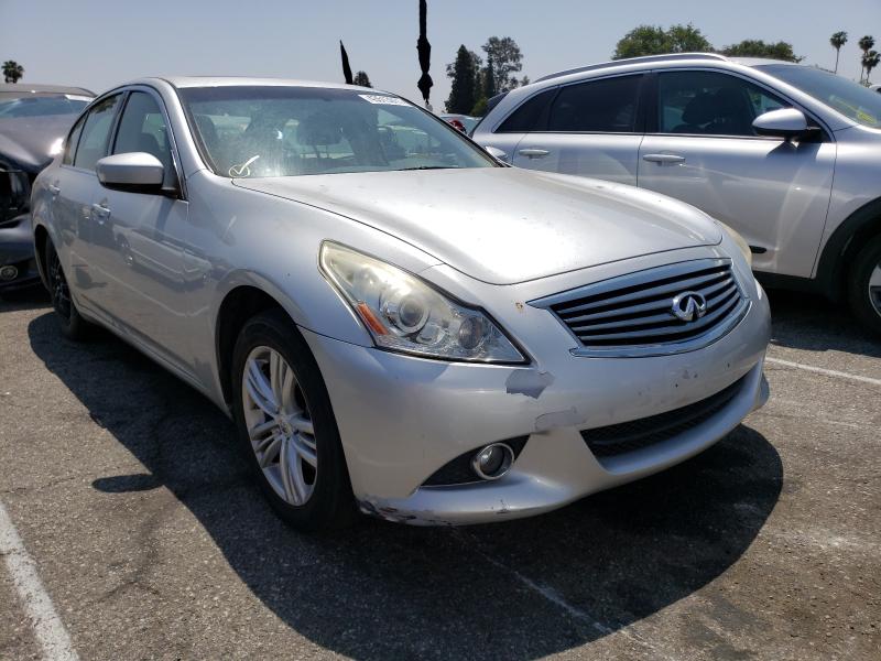 Infiniti G25 base (2012)