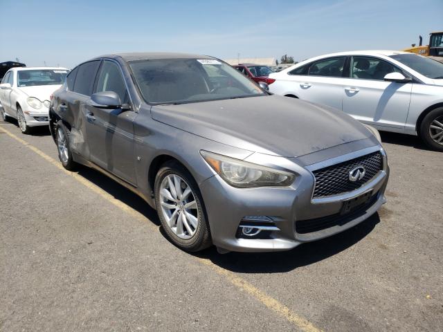 Infiniti Q50 base (2015)