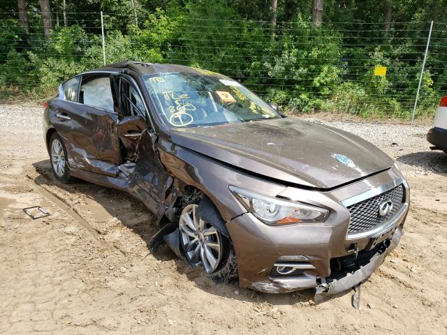 Infiniti Q50 base (2015)