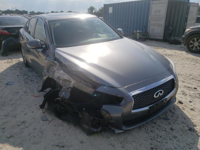 Infiniti Q50 base (2016)