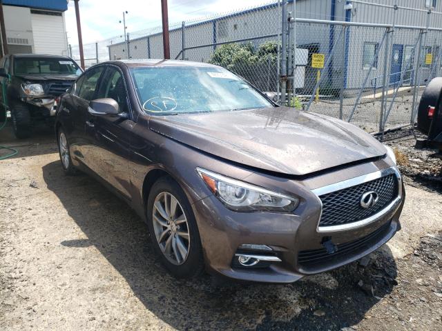 Infiniti Q50 base (2015)