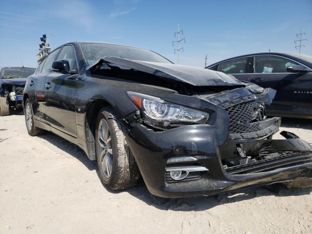 Infiniti Q50 base (2015)