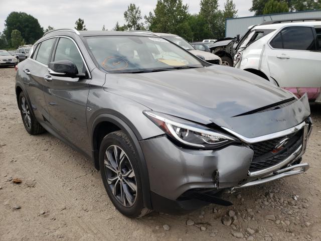 Infiniti Qx30 base (2018)