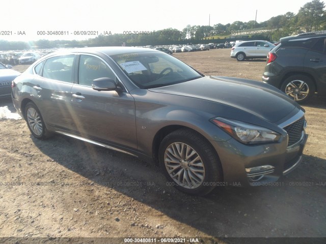 Infiniti Q70l (2016)
