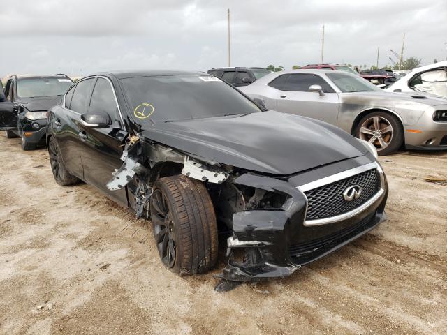 Infiniti Q50 base (2015)