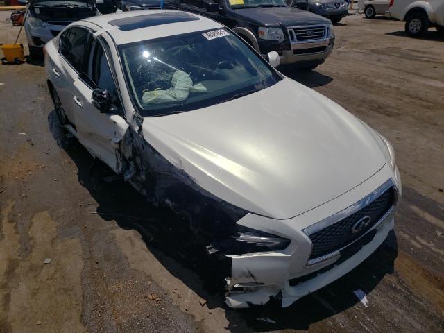 Infiniti Q50 base (2015)